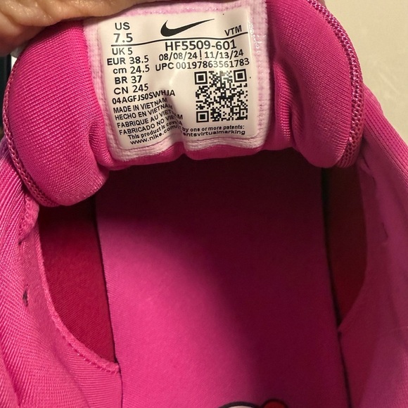 Nike Air Max DN8 Women's Size7.5Laser
Fuchsia Black Athletic Sneakers
HF5509-601 - Picture 13 of 13